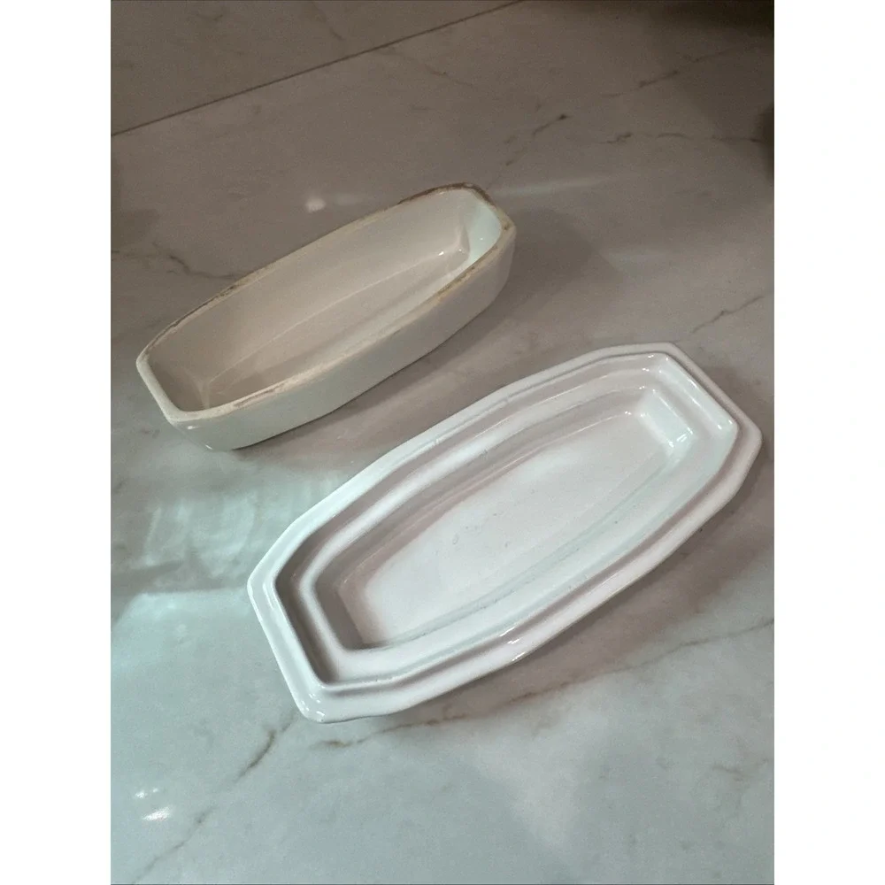 Pfaltzgraff Heritage White Stoneware Stick Butter Dish‎  with lid Vintage